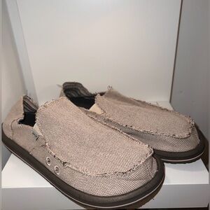 SANUK Men’s Size 9